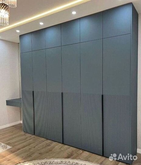 Шкаф распашной/ Шкаф