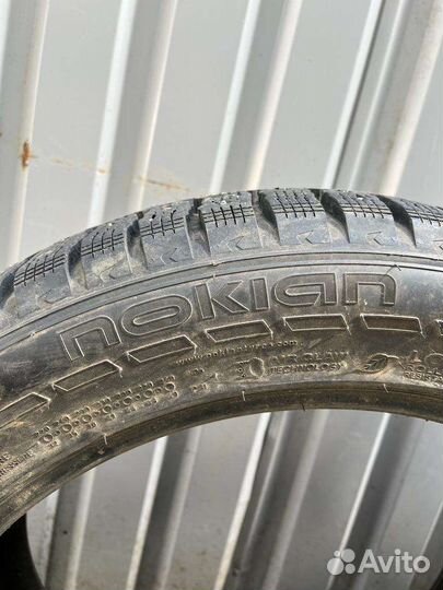 Nokian Tyres Hakkapeliitta 7 SUV 275/45 R20