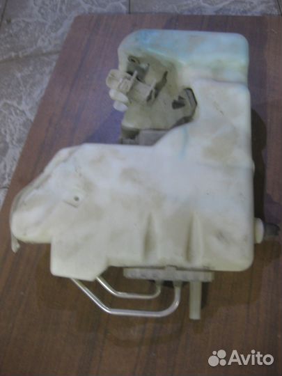 Бачок омывателя для Мерседес W-211. E-класс