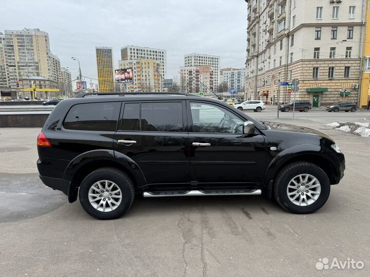 Mitsubishi Pajero Sport 2.5 AT, 2011, 286 000 км