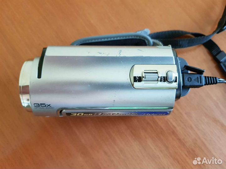 Видеокамера JVC everio