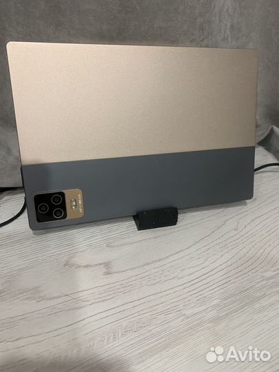 Планшет новый