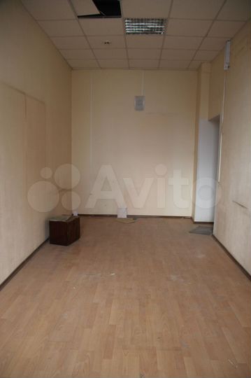 Офис этажом в центре города, 407.7 м²