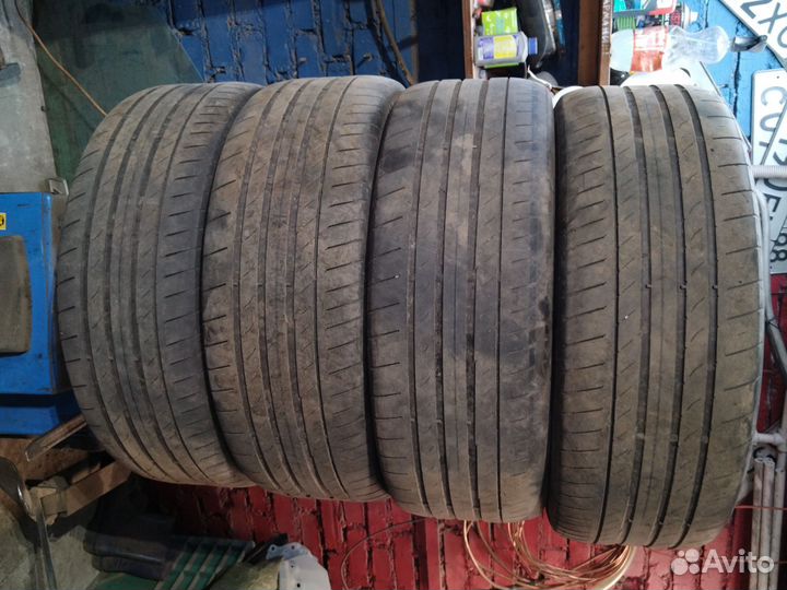 Continental ContiSportContact 5P SUV 235/55 R19 V