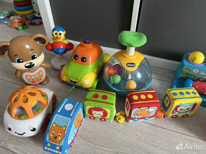 Развивающие игрушки для малышей