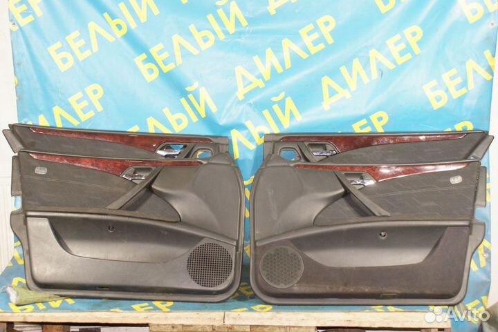 Обшивка двери Mercedes-Benz W210