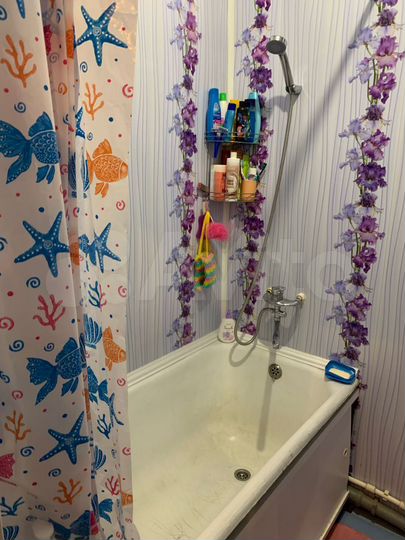 Комната 18 м² в 3-к., 1/2 эт.