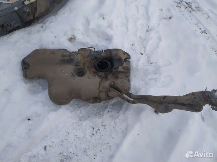 Бензобак renault logan 2