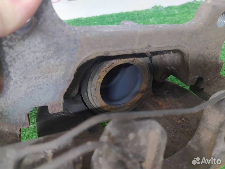 Суппорт передний левый VW Tiguan 2007-2011