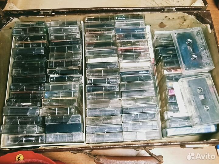 Аудиокассеты с записью