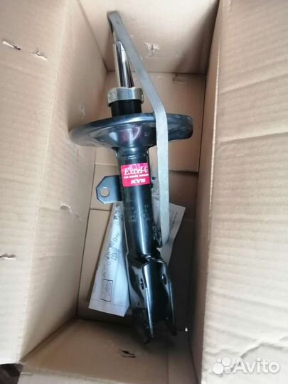 Стойки амортизатора тойота. Новое в упаковке