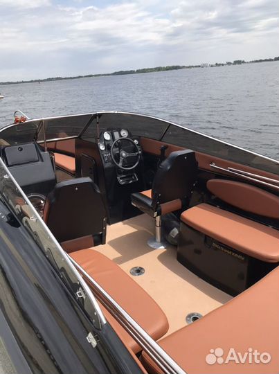 Прогулки на катере по Волге. Речное, водное такси