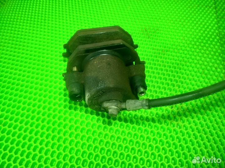 Суппорт передний левый Skoda Octavia II A5