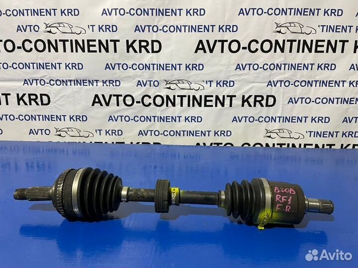 Привод передний правый Honda Stepwgn RF1 B20B