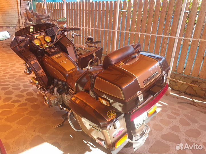 Honda GL1100 GoldWing