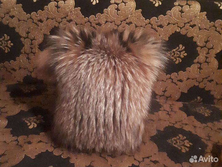 Шапка из меха лисы