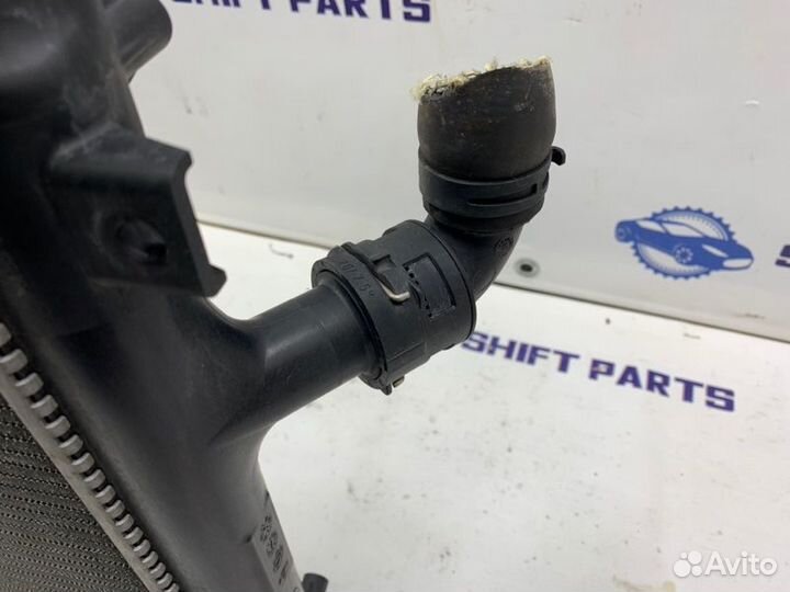 Радиатор охлаждения двигателя Audi Tt 8J 2008