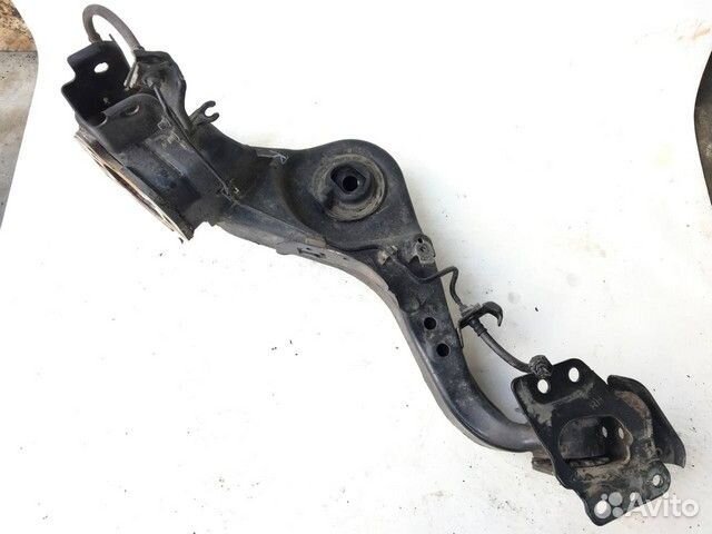 Рычаг подвески задний правый Nissan X-trail