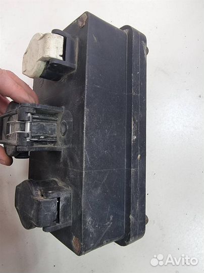 Коробка распределительная с розетками (Hella) 8JE