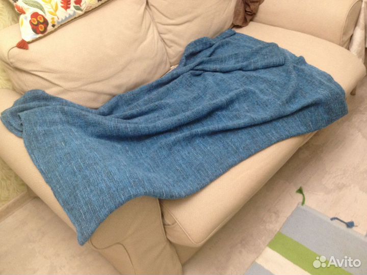 Скатерти, подставка под стакан, салфетки,плед