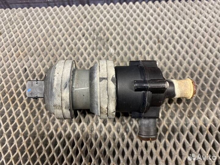 Электрическая помпа Audi Allroad C5 ARE 2002