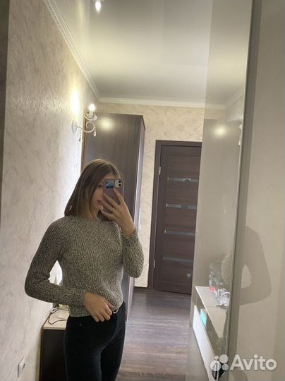Свитер женский
