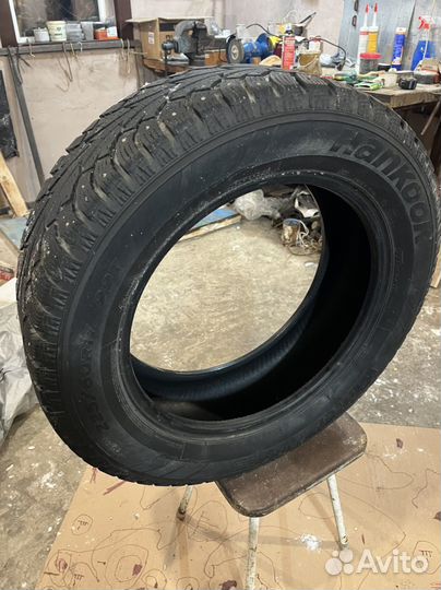 Hankook TH22 225/60 R17 24T