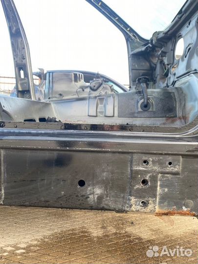 Порог правый Bmw X5 кроссовер 3.0 M54 2001