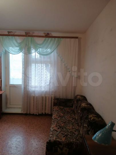 2-к. квартира, 50 м², 3/5 эт.