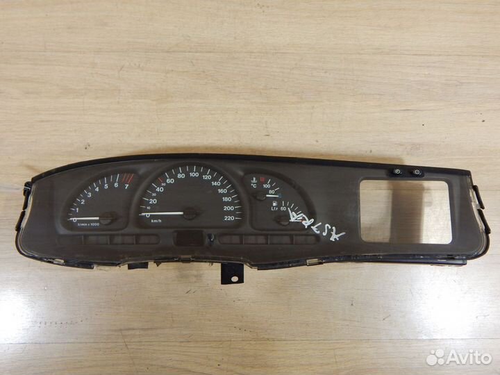 Щиток приборов Opel Vectra B
