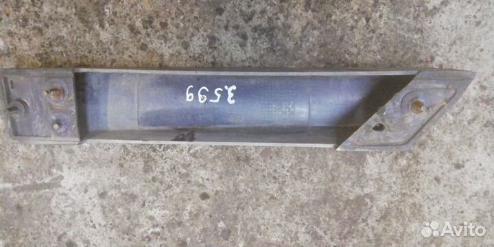 Накладка левая под фонарь Ford Mondeo II