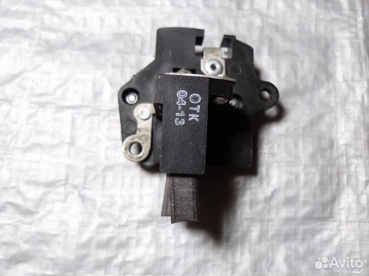 Регулятор напряжения 61.3702-02 (ваз-2108,09,099)