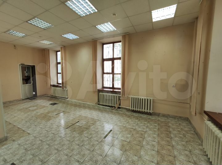 Торговая площадь, 60 м²