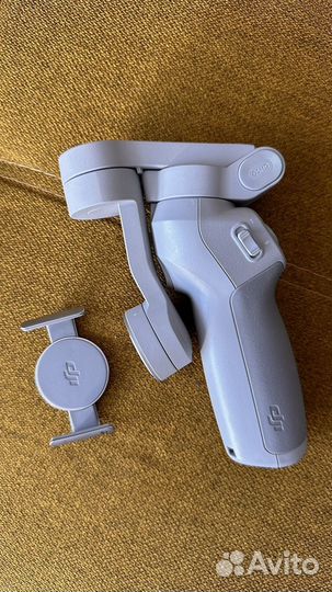 Стабилизатор DJI Osmo Mobile 4