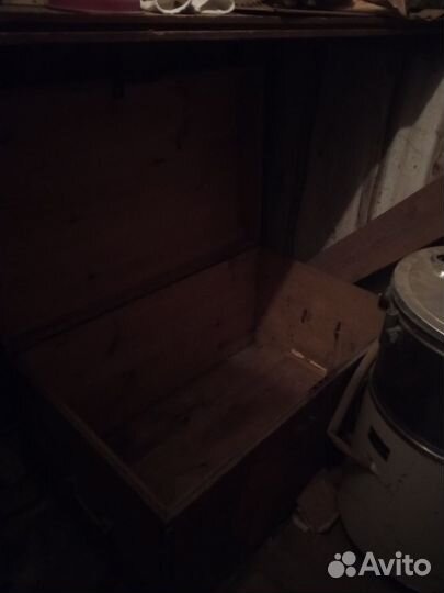 Сундук деревянный старинный