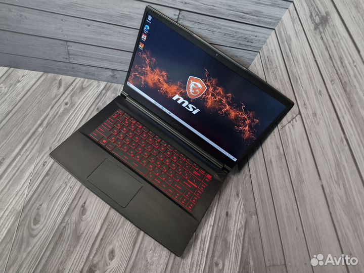 MSI GF63 Thin 8SC-028X I5 / 16 / GTX 1650MaxQ