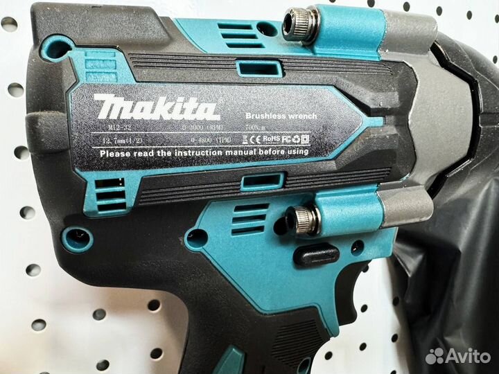 Гайковерт Makita 330Нм c двумя АКБ новый