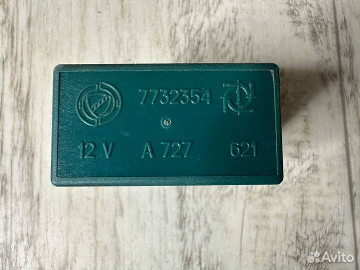 Реле центрального замка Fiat Albea