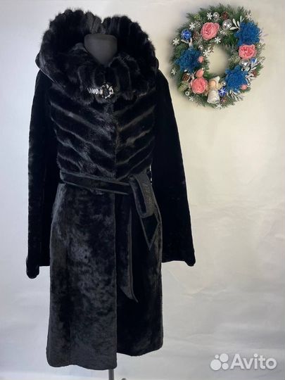 Шуба мутоновая норковая 42 S с капюшоном