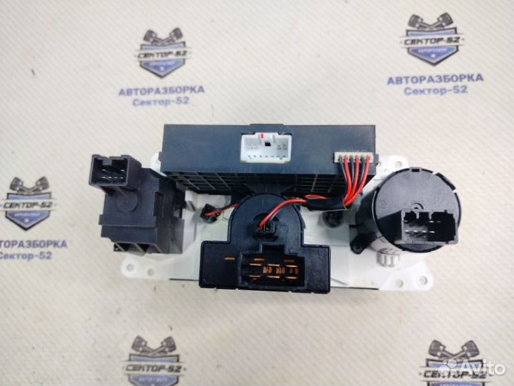 Блок управления отопителем Hyundai Santa Fe 1 SM