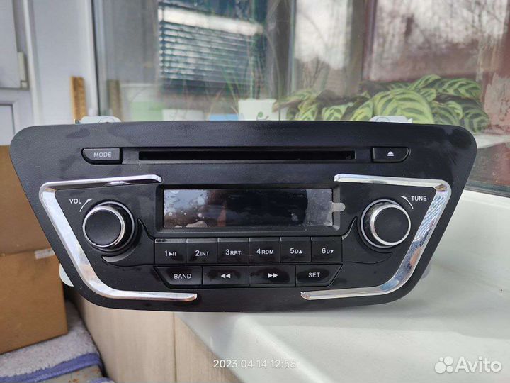 Штатная магнитола на Lifan x50