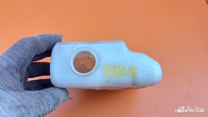 Бачок расширительный для Suzuki Liana