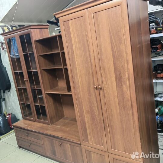 Стенка в гостиную бу