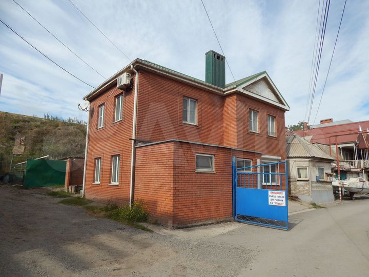 Дом 140 м² на участке 1 сот.