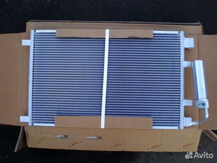Радиатор кондиционера Ниссан Кашкай 2006 - 2014