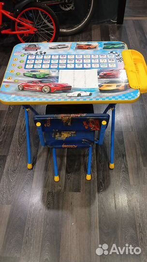 Детский стол и стул
