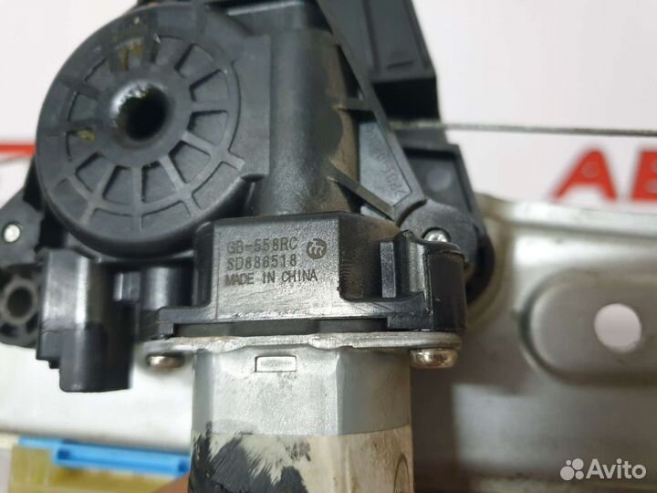 Стеклоподъёмник передний правый LADA X-Ray