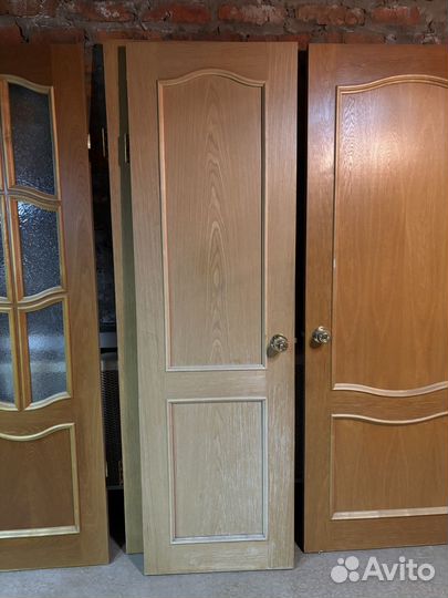 Двери межкомнатные б/у