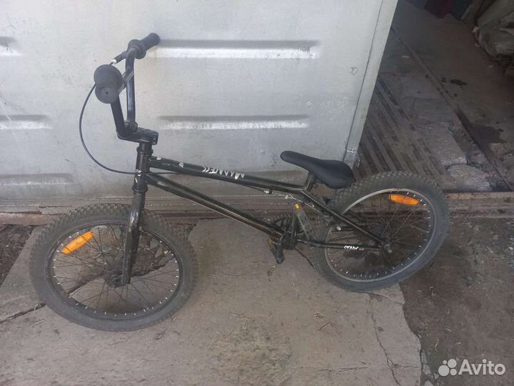 Трюковой велосипед bmx