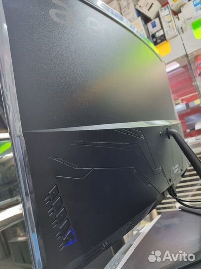 Большой игровой монитор Acer 31,5
